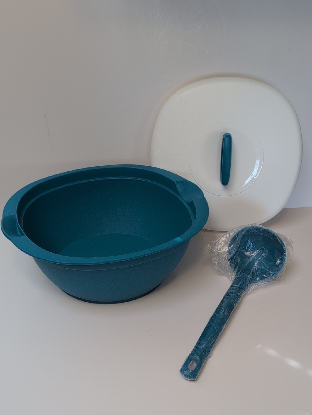 🆕Tupperware®️ Serving Dish - Picture 2 of 4